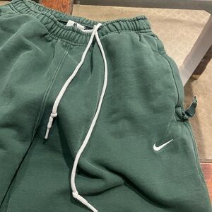 Nike Thick Green Sweats